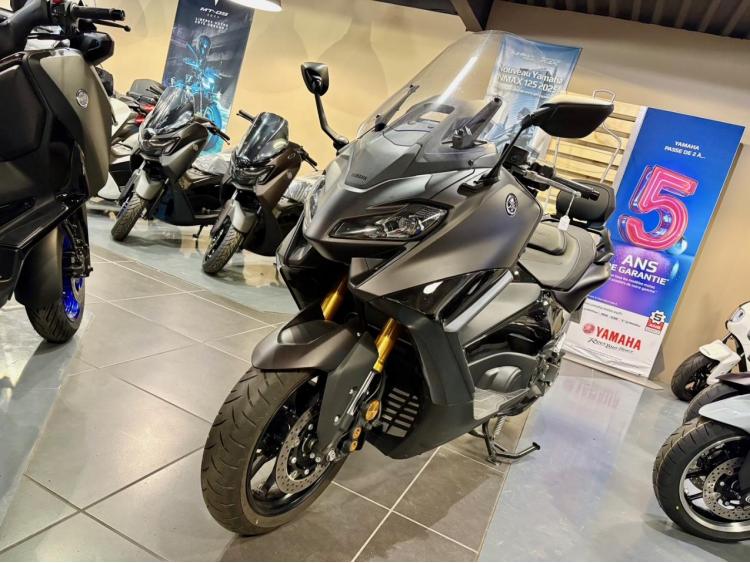 YAMAHA XP T-MAX 560 TECH MAX