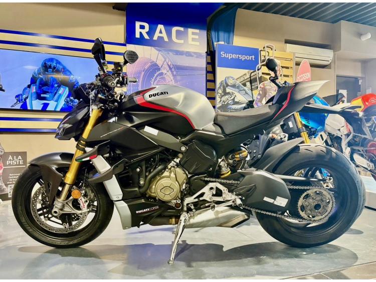 DUCATI STREETFIGHTER V4 SP  N° 1064