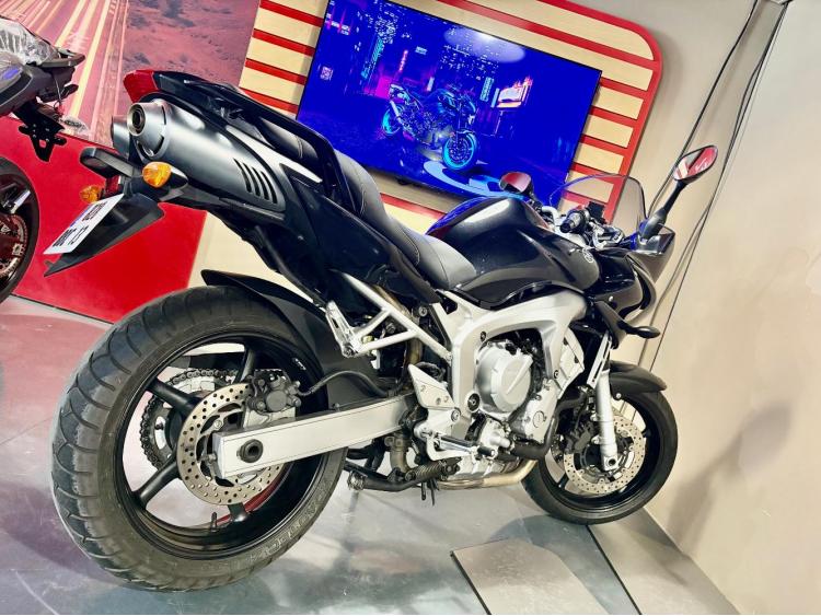 YAMAHA FZ6  FAZER 98CV