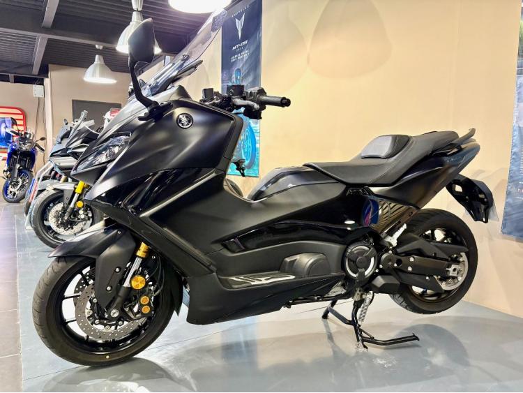 YAMAHA XP T-MAX 560 TECH MAX