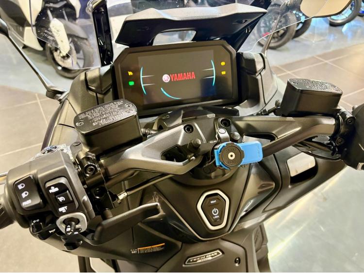 YAMAHA XP T-MAX 560 TECH MAX