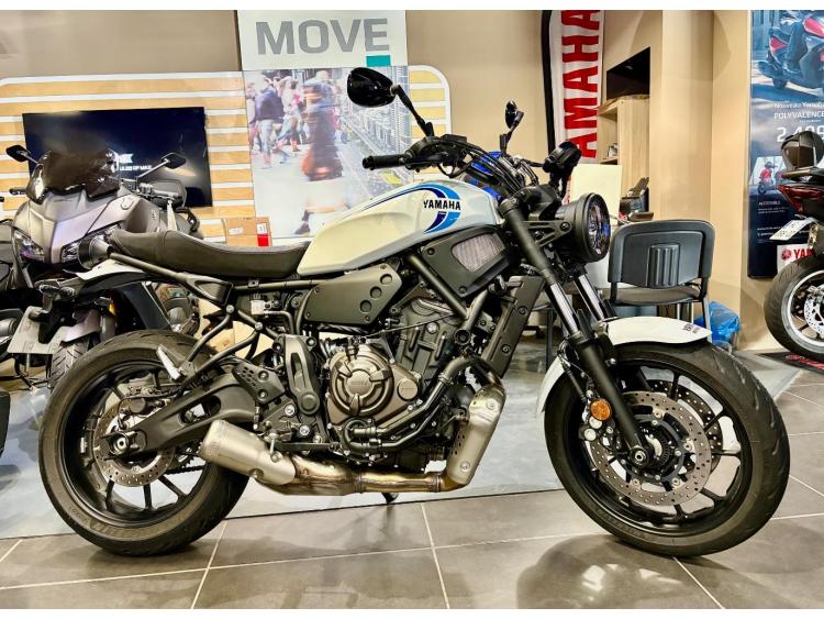 YAMAHA XSR 700