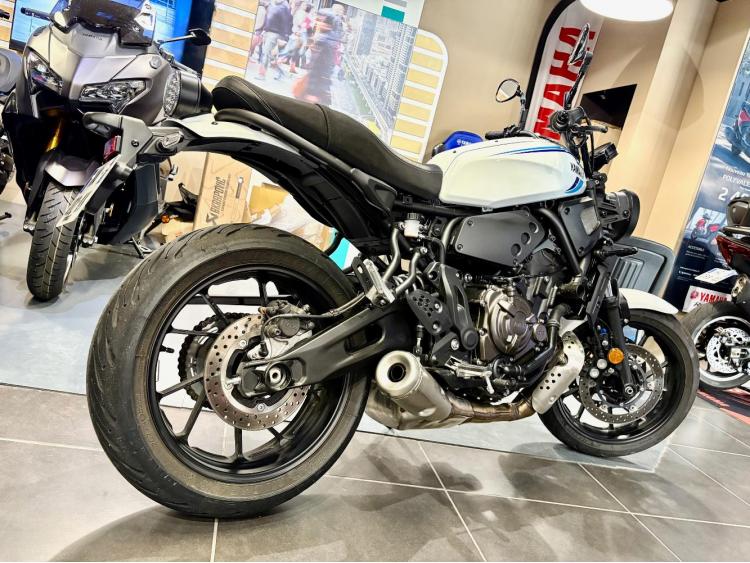 YAMAHA XSR 700